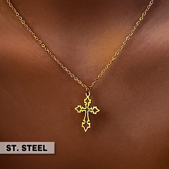Jewelry - ⚜️[𝟯/$𝟭𝟴]⚜️NEW Filigree Cross Stainless Steel Necklace